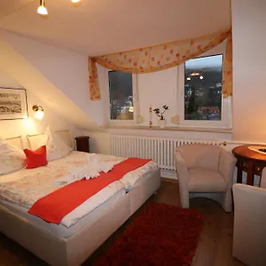 Amber Otel